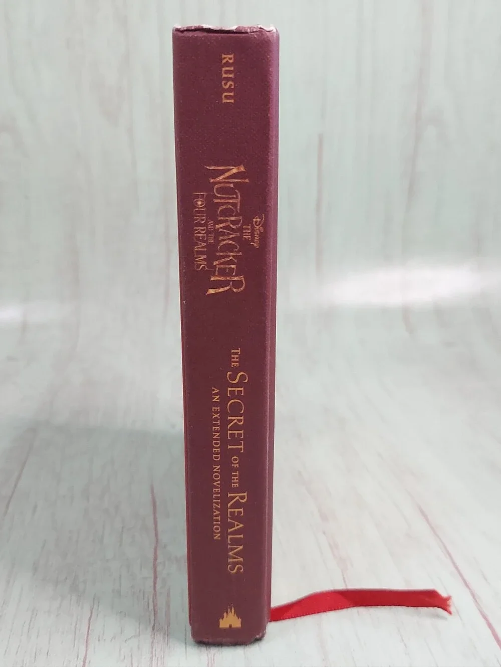 Disney's The Nutcracker and the Four Realms : The Secret of the Realms Book